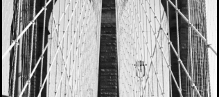 Brooklyn Bridge Boardwalk - Black & White